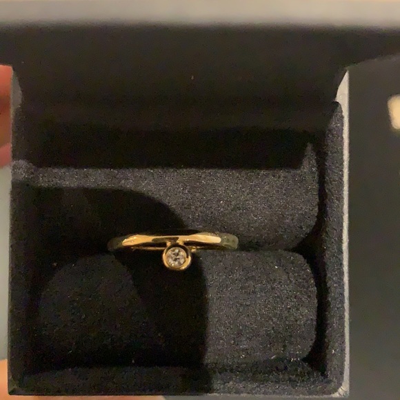 Links of London 18K YG Diamond Ring - Picture 2 of 3